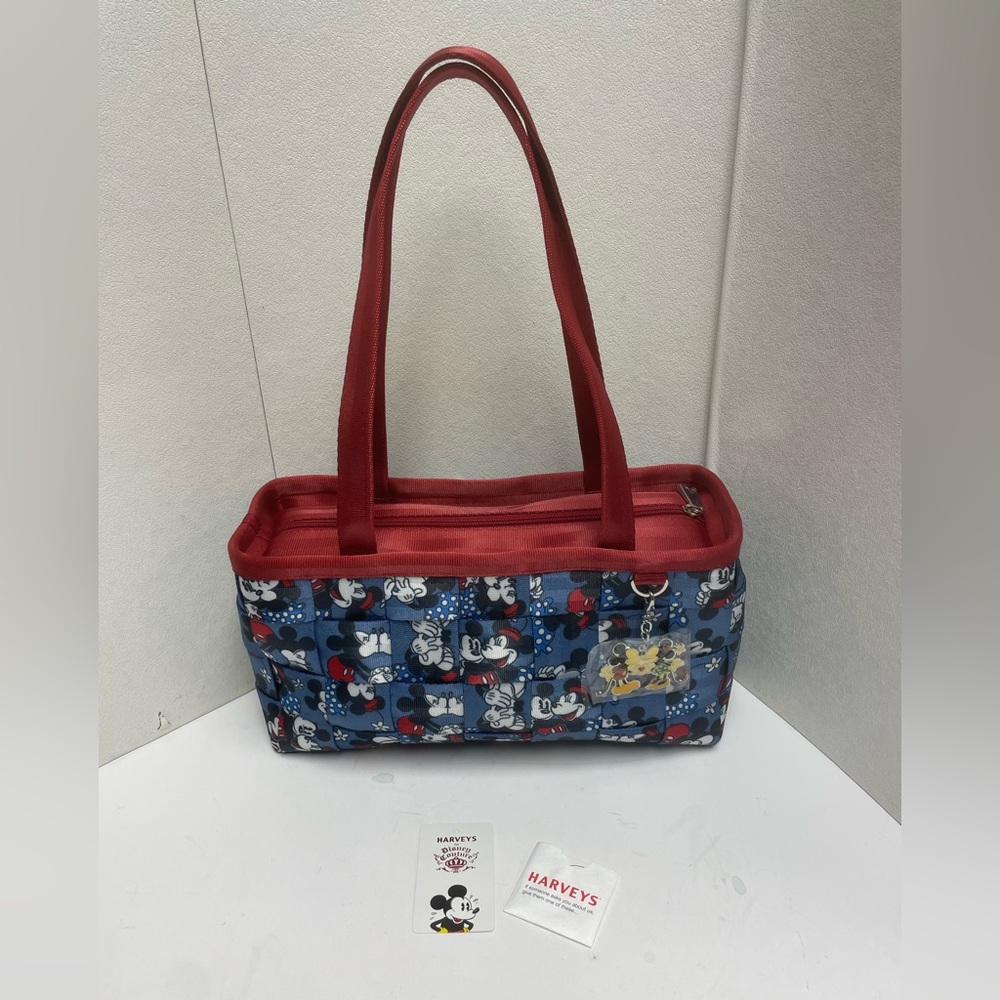 Harveys Disney Mickey Loves Minnie Classic Boyfriend Seatbelt Purse Shoulder Bag